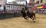 [ẢNH] Vỡ òa cảm xúc tại lễ hội đua ngựa trung cổ lâu đời ở Italy